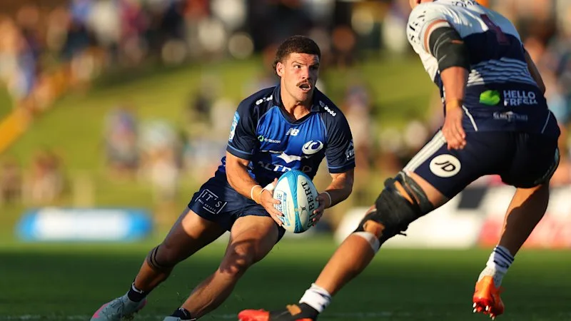 Tahs send SOS to club rugby playmaker amid ugly contract stoush