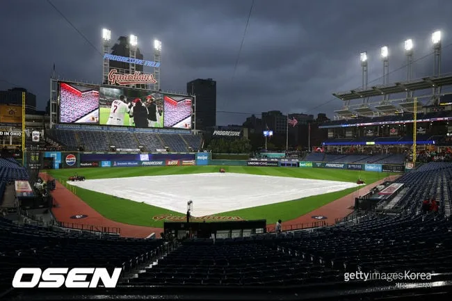 WSまであと2勝のクリーブランド、雨天順延