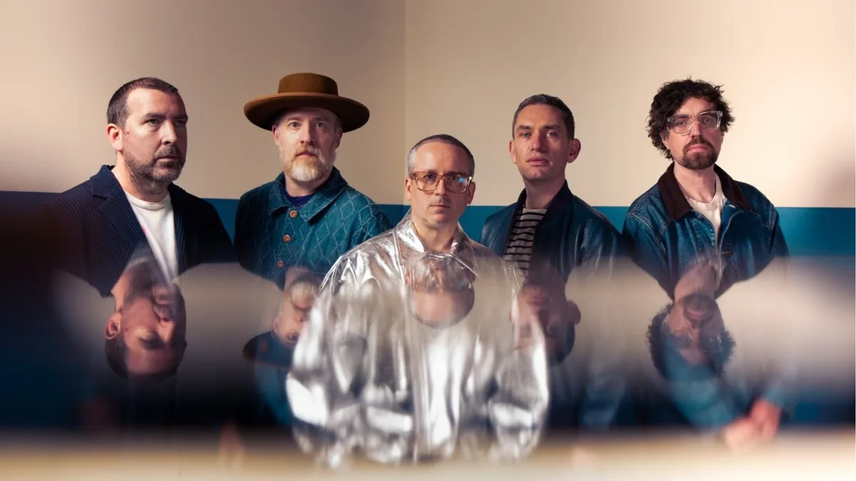 Hot Chip anuncia show único no Brasil em novembro para celebrar 20 anos de ‘The Warning’