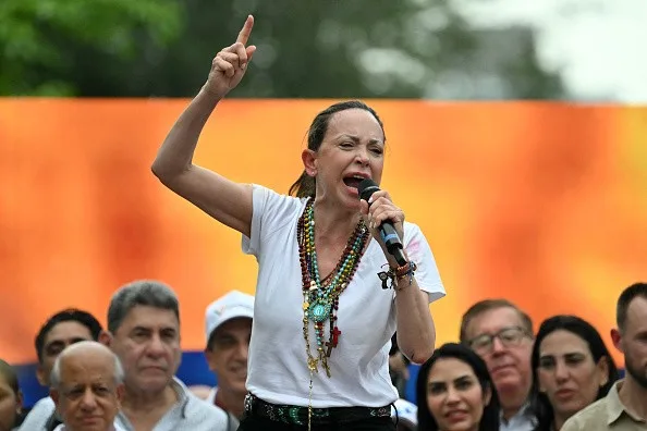 María Corina Machado é impedida de retornar à Venezuela pela 7ª vez, diz partido