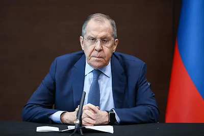 Лавров: G7 зовется "большой" семеркой просто по недоразумению