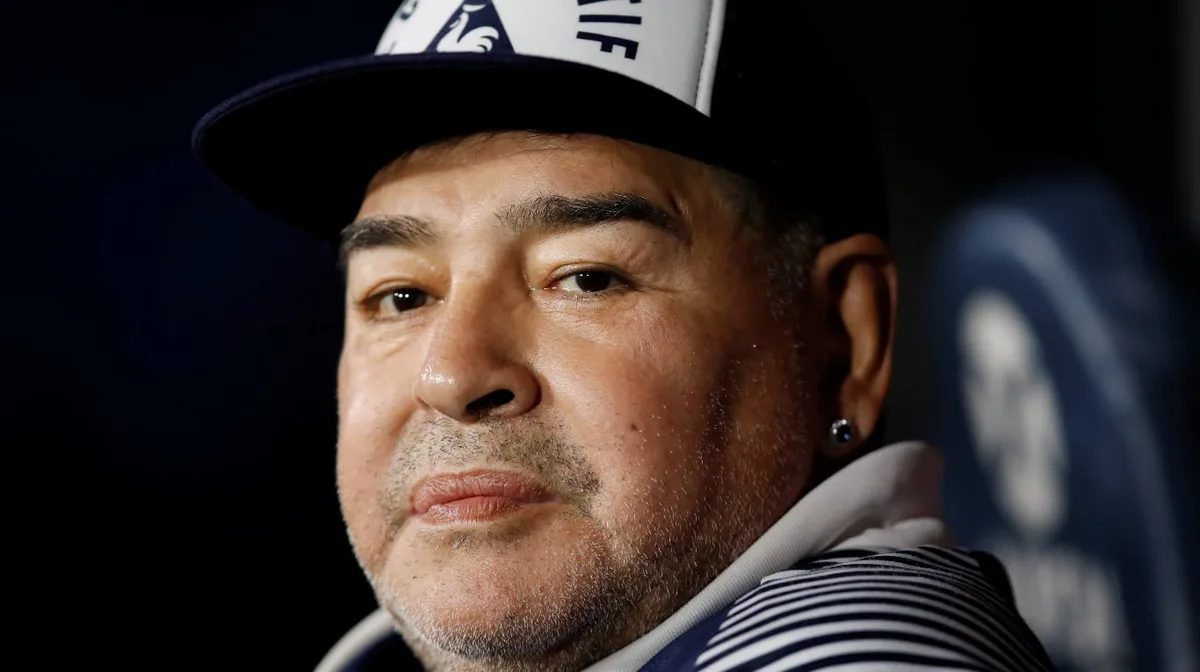 Papelón en el juicio por la muerte de Maradona: descubrieron que la junta médica analizó por error estudios del padre de Diego