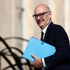 Governo francês pondera congelar as pensões mais altas para conter défice