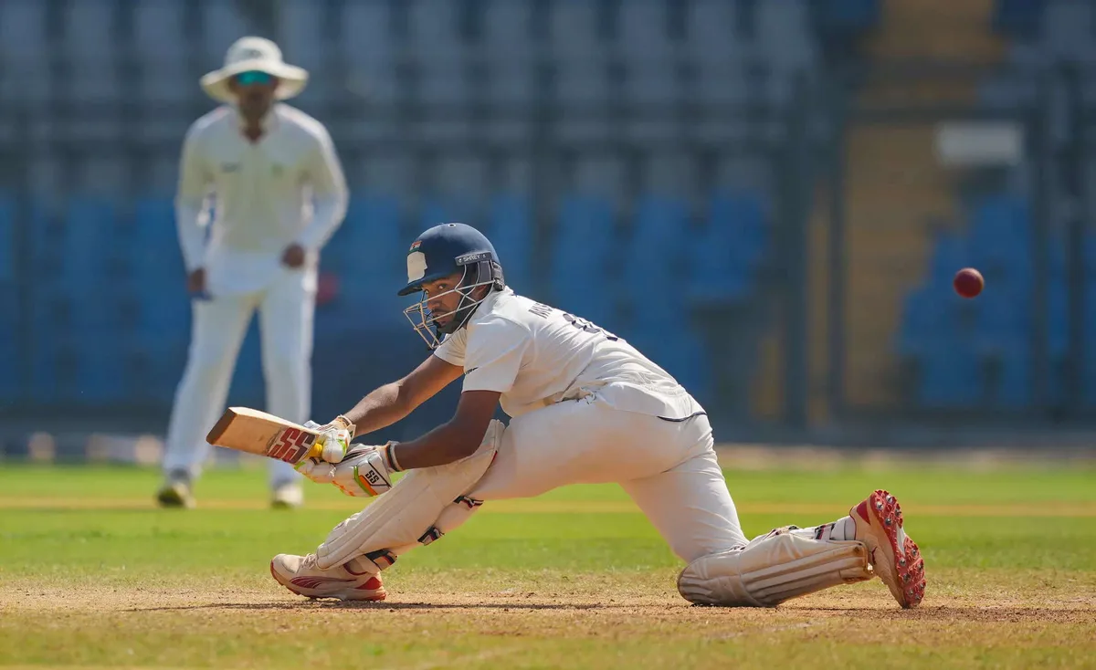 Duleep Trophy Live: West Zone struggle with bat after bowling out North for 251
