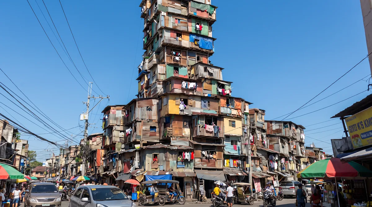 Imagine morar no último andar: a construção de casas empilhadas que chocou o mundo