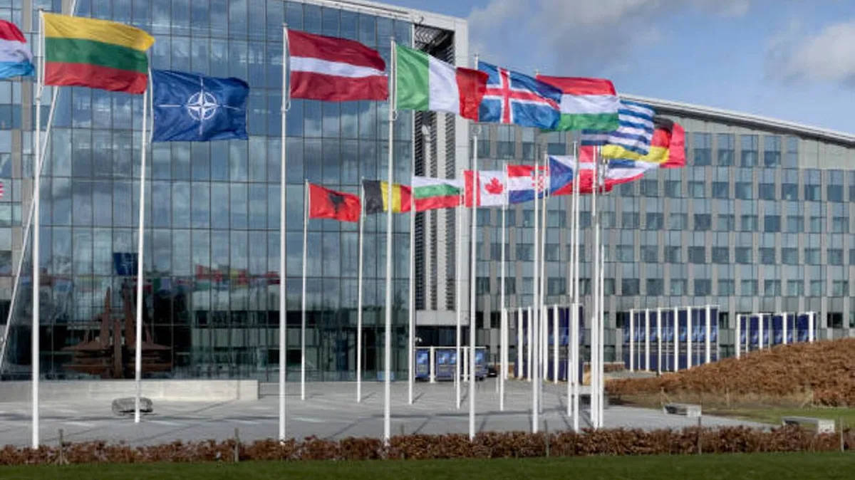 NATO junta hoje os 32 chefes militares: defesa da Aliança e apoio à Ucrânia em cima da mesa