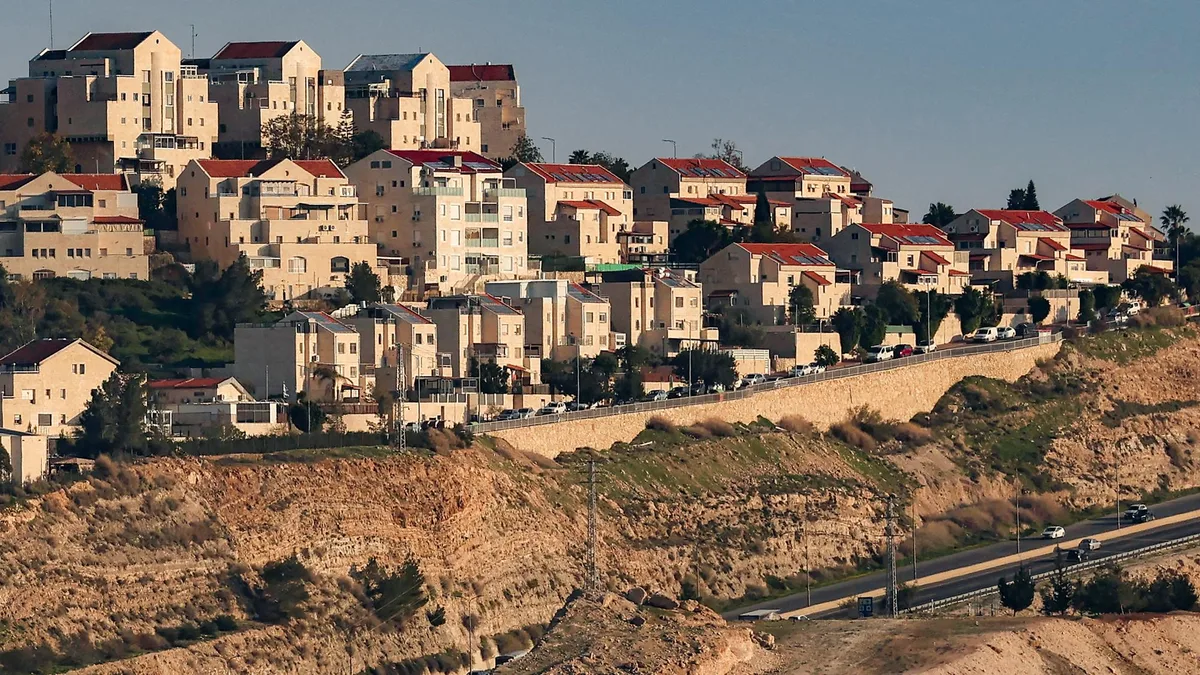 Quatre pays dont la France exhortent Israël à stopper « l’extension des colonies en Cisjordanie »