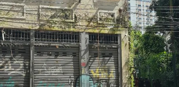 Desabamento de casarão na zona sul do Rio fere mulher e criança