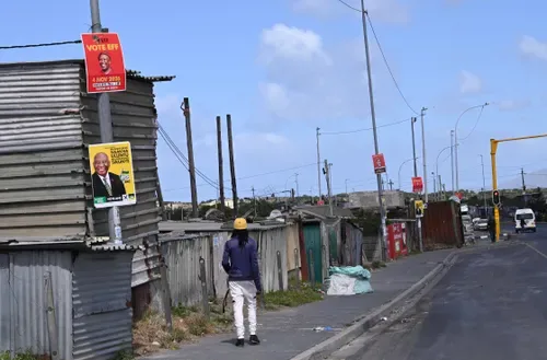 Cape Town cracks down on illegal election posters ahead of LGE
