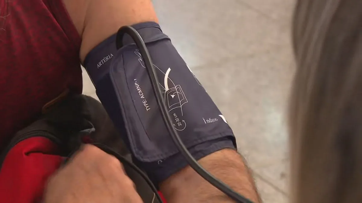 Controle da pressão alta poderia evitar mais de 500 mil mortes por doenças cardiovasculares por ano, mostra pesquisa