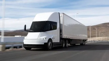 Elektromobilität: Tesla bringt den Semi nach Europa