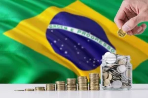 Economistas pioram projeção para déficit primário e dívida bruta em 2026 e2027