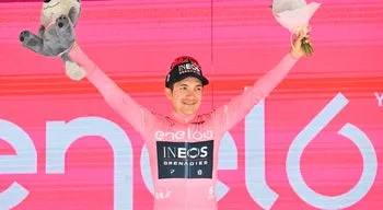 Ciclista equatoriano Richard Carapaz assina pela NSN