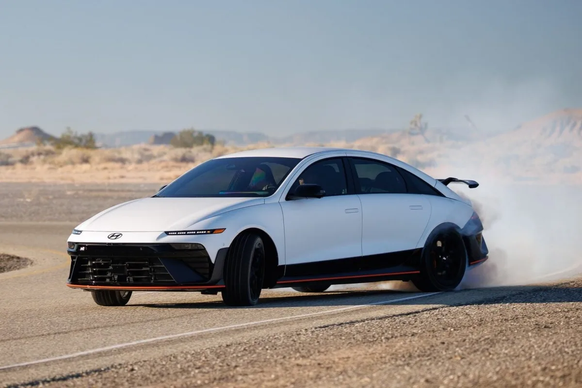 650 ch, boîte de vitesses virtuelle et mode drift : la Hyundai la plus rapide de tous les temps débarque en France à prix d’or