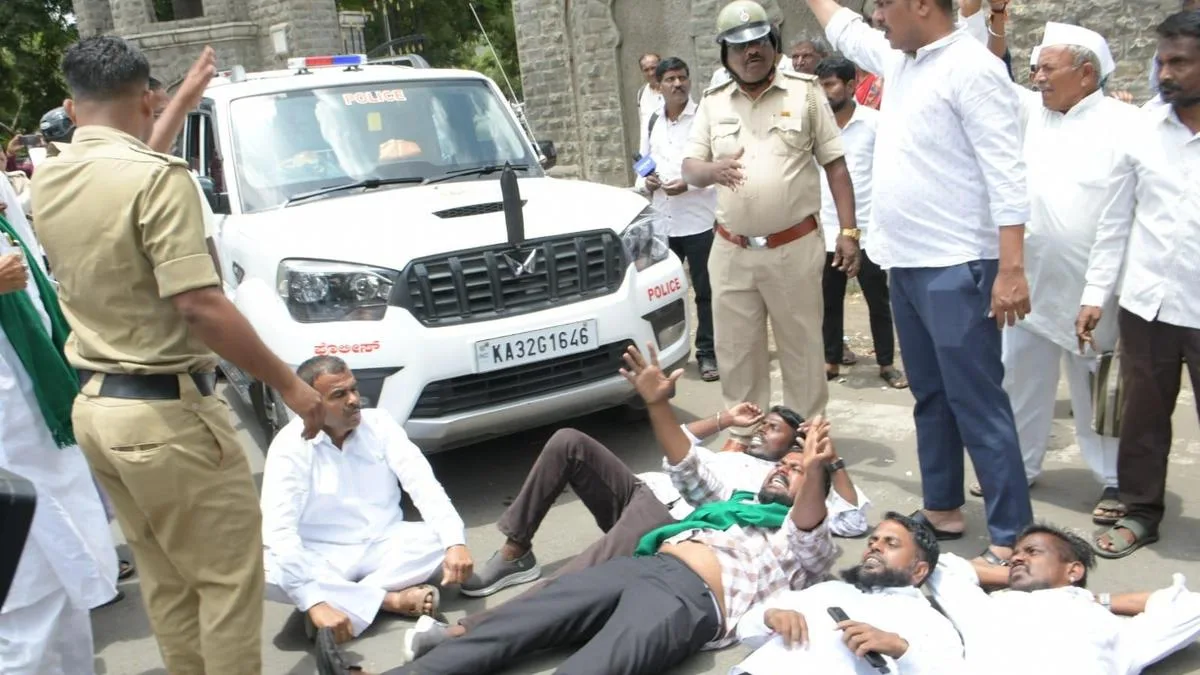 Samyukta Horata Karnataka protest turns tense in Kalaburagi