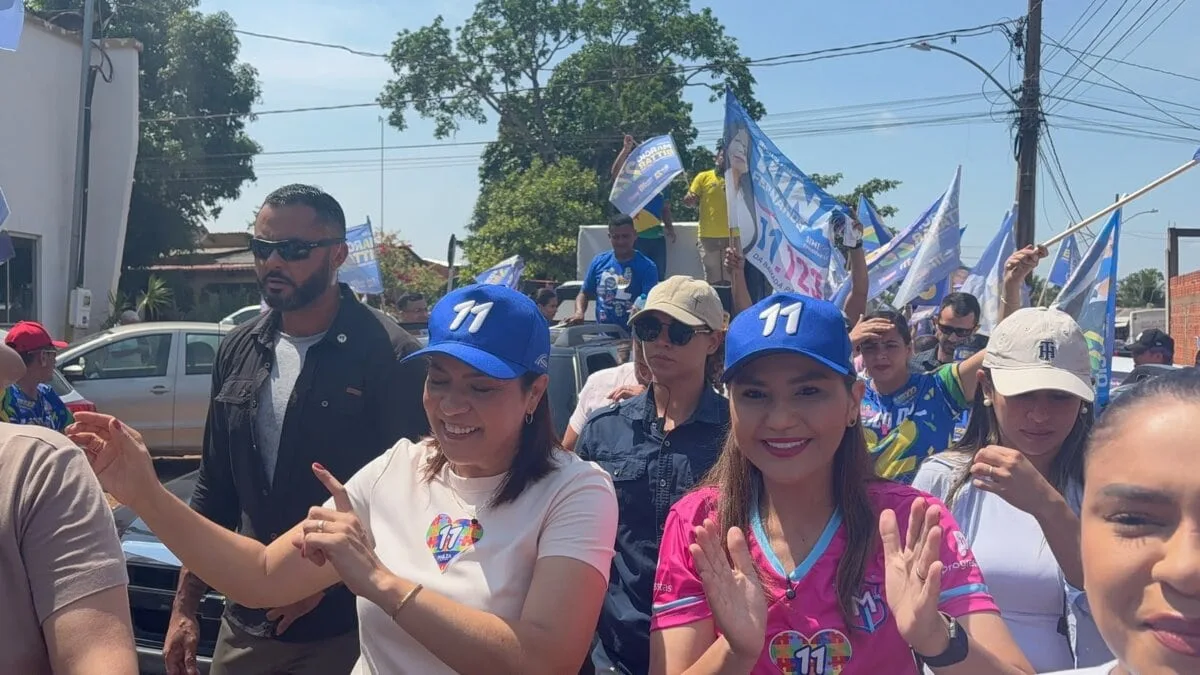 “Campanha limpa, com coração e compromisso”, diz Mailza durante caminhada no Mocinha Magalhães