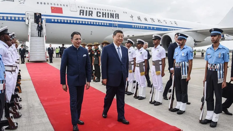 Il n'y avait plus participé depuis 2019: Xi Jinping est arrivé en Inde pour le sommet des Brics en plein conflit au Moyen-Orient