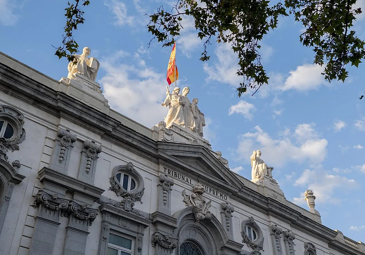 Difamar a los jueces, primer mandamiento del sanchismo