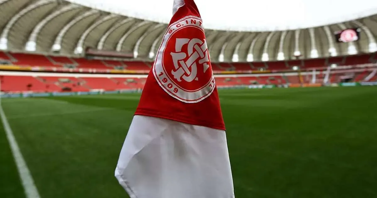Internacional acerta contratação de atacante