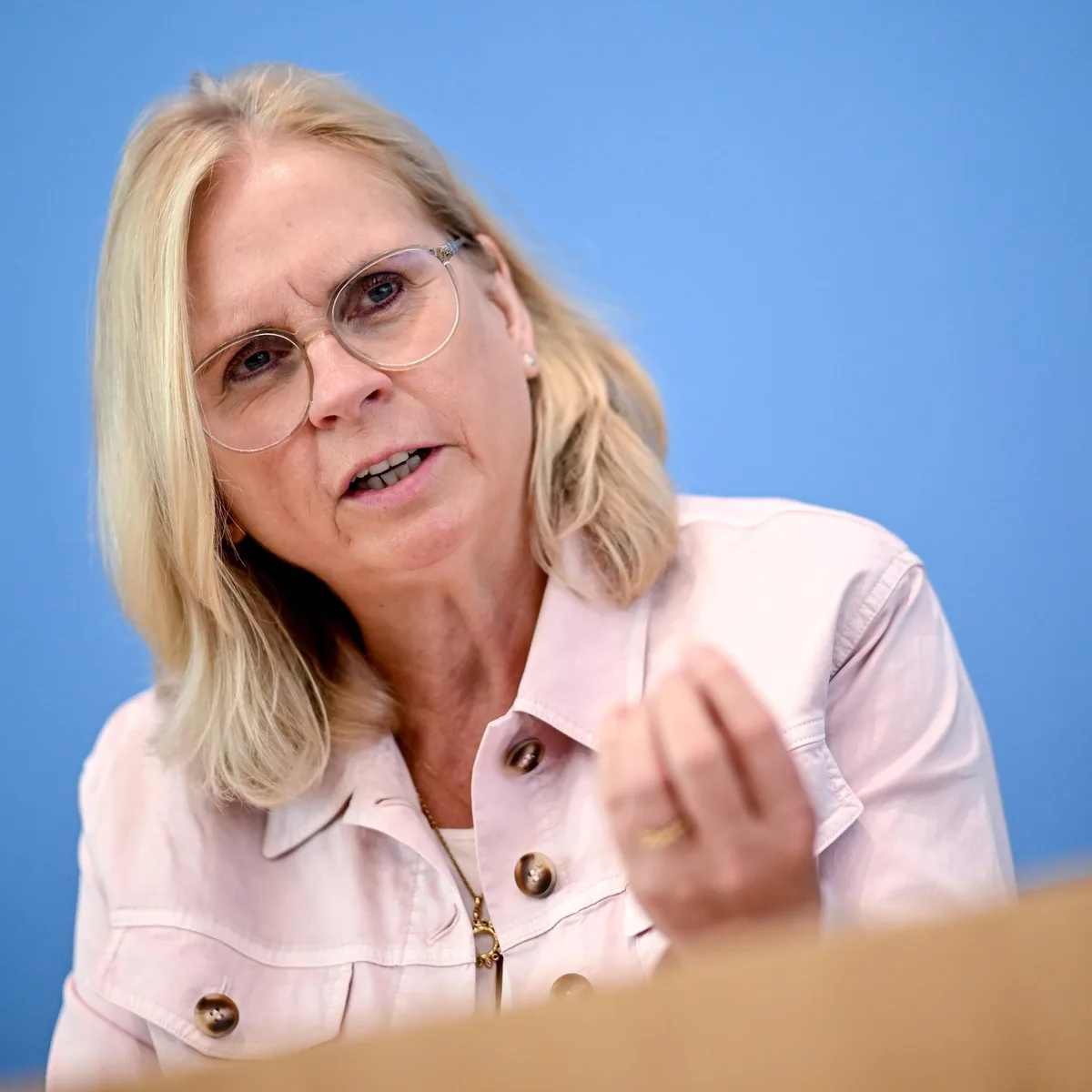 Parlament - Bundestagsvize Lindholz (CSU) warnt Abgeordnete vor rein KI-generierten Reden