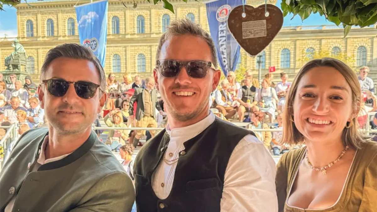 Mit Brilli auf der Wiesn: Was wollte Nagelsmann uns damit sagen?