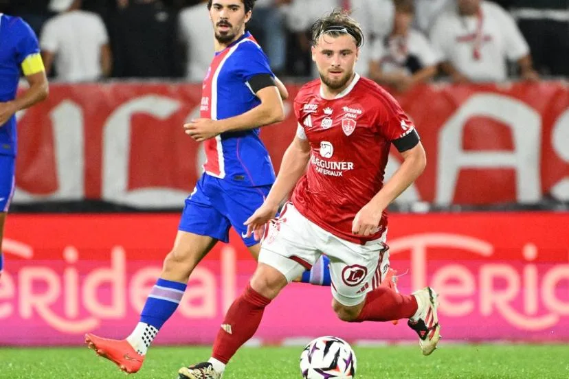 Hugo Magnetti, milieu de terrain de Brest : « Éric Roy m'a apporté beaucoup de confiance en tant qu'homme et footballeur »