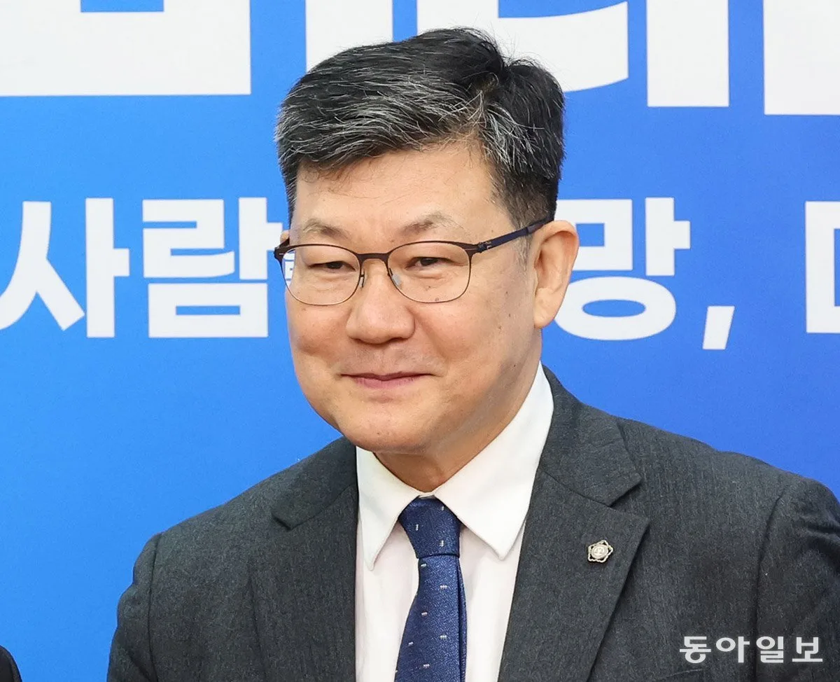 與, 기관들 상장사에 적극 의견내도록 공시의무 완화 추진…재계 우려