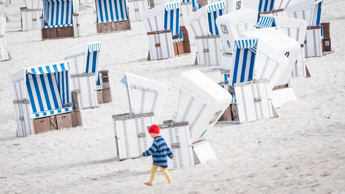 Urlaub an der Nordsee: Strandkörbe auf Sylt – so teuer ist der Platz mit Meerblick