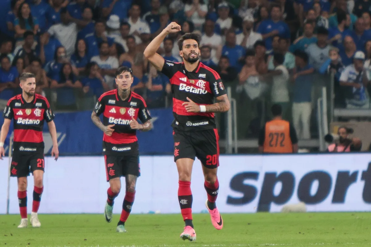 Flamengo e Cruzeiro empatam no primeiro jogo das oitavas da Libertadores