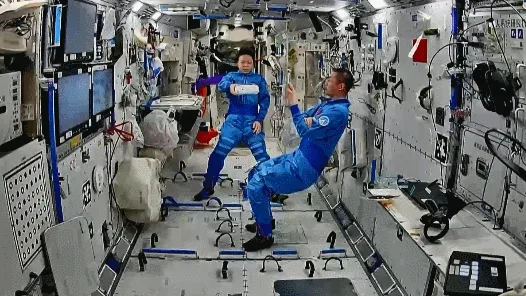 Expanding service circle: China's space robot takes on versatile roles