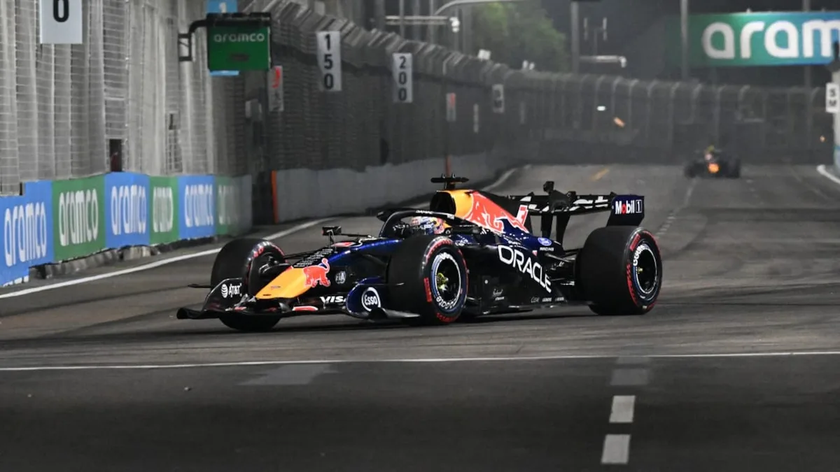 Max Verstappen Continues Resurgence With Pole For Singapore Sprint
