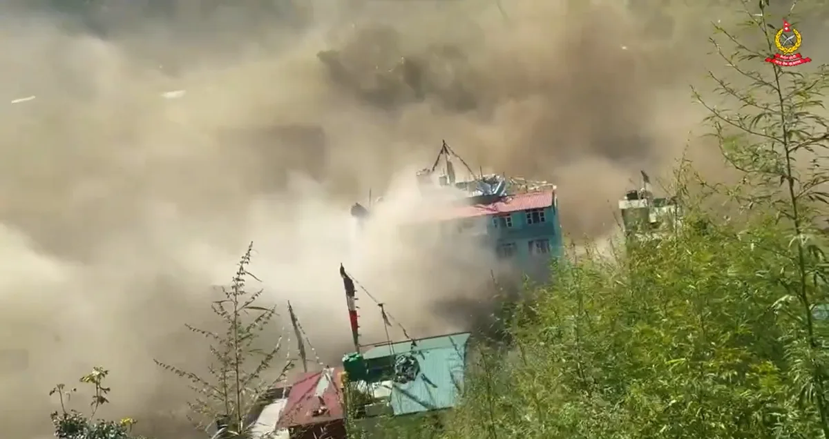 Número de mortos em enchentes no Nepal sobe para 270
