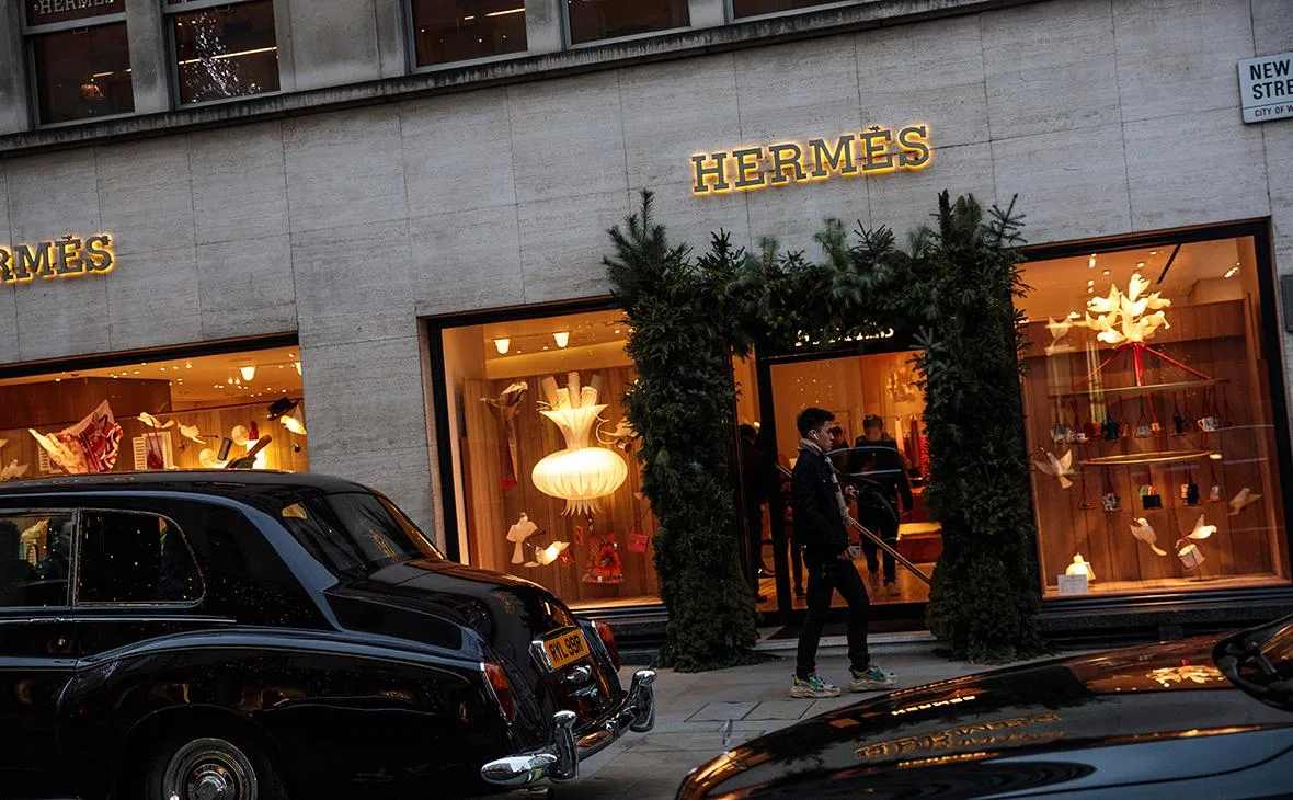 Наследник Hermès заявил о пропавших миллиардах из-за сделки с LVMH
