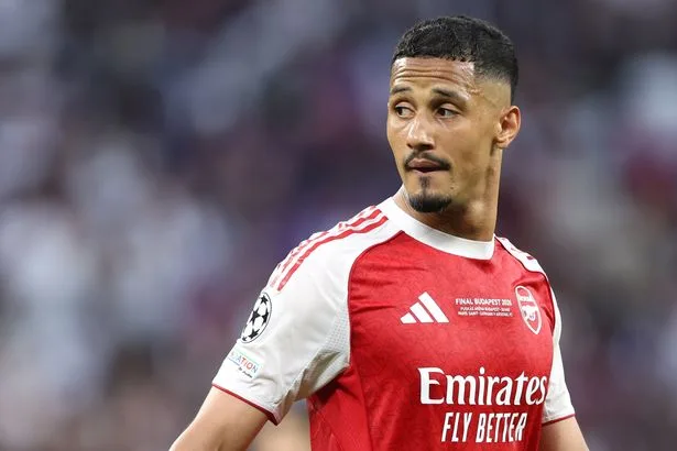 William Saliba sent brutal warning after shock Arsenal transfer - 'He doesn't get back in'