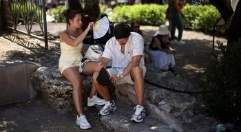 Calor e risco de incêndio. Sete distritos sob aviso amarelo até às 21h00 de segunda-feira