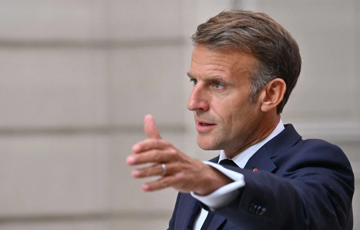 Non, Emmanuel Macron ne va pas annoncer un « confinement énergétique » avec rationnements
