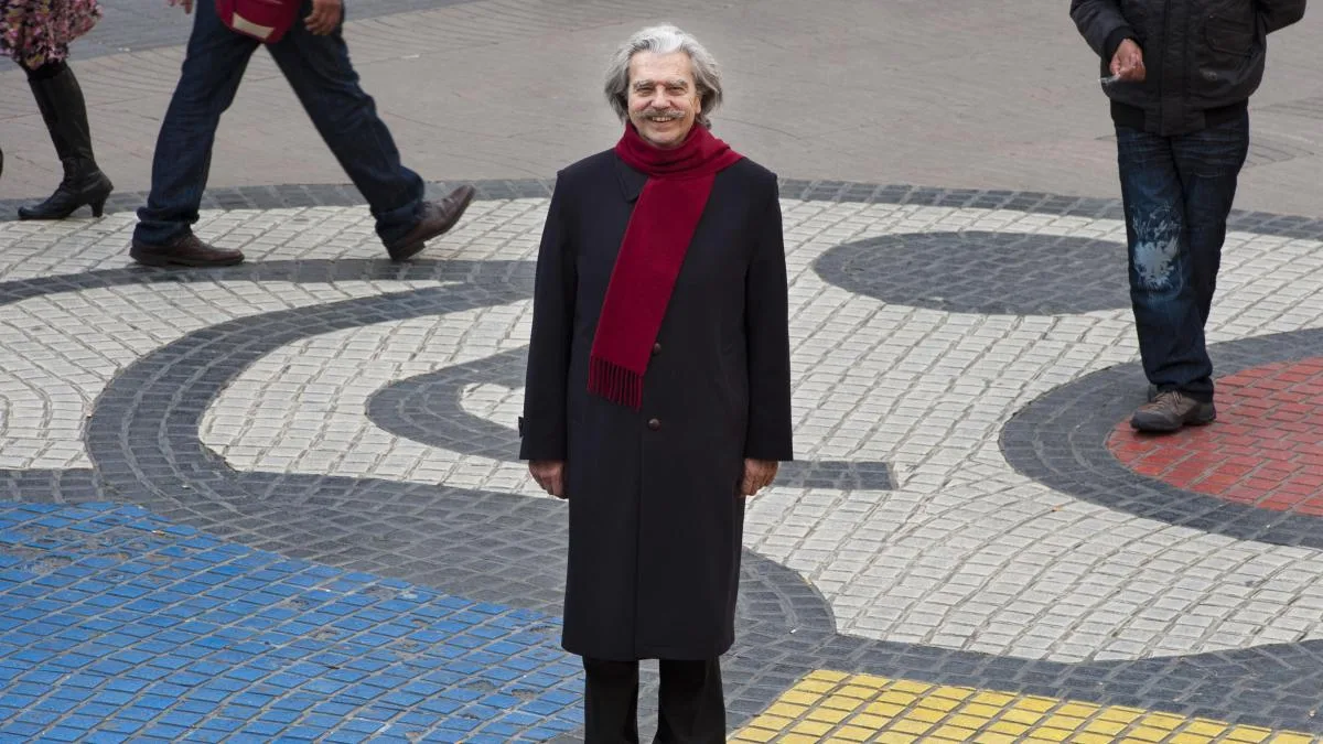 ‘Per Barcelona’, las memorias nada convencionales de Lluís Permanyer
