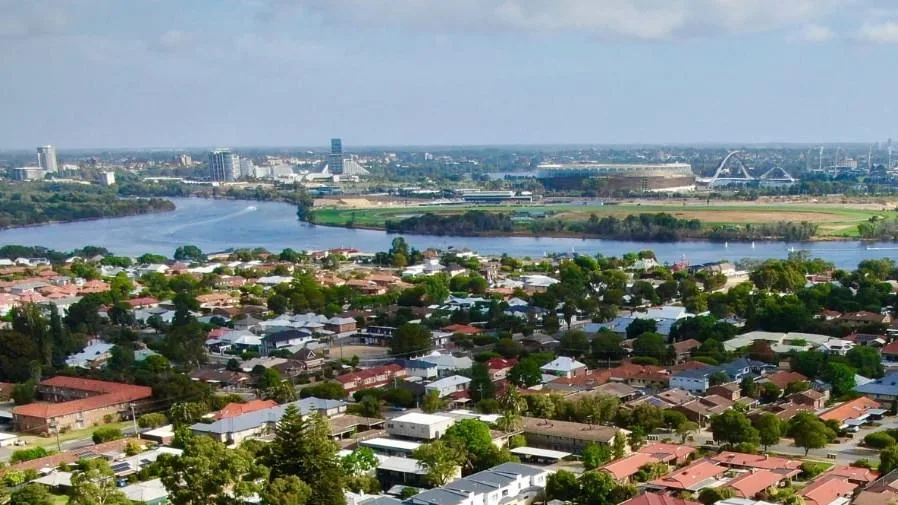 Decision to ban synthetic verge lawns could soon be reversed in City of Bayswater