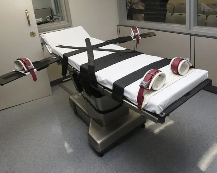 Oklahoma and Tennessee each execute one man in two of three US executions scheduled on same day