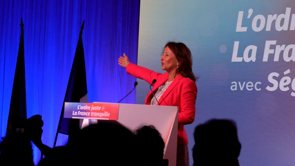 Pour son premier meeting de campagne, Ségolène Royal peut (au moins) compter sur la nostalgie