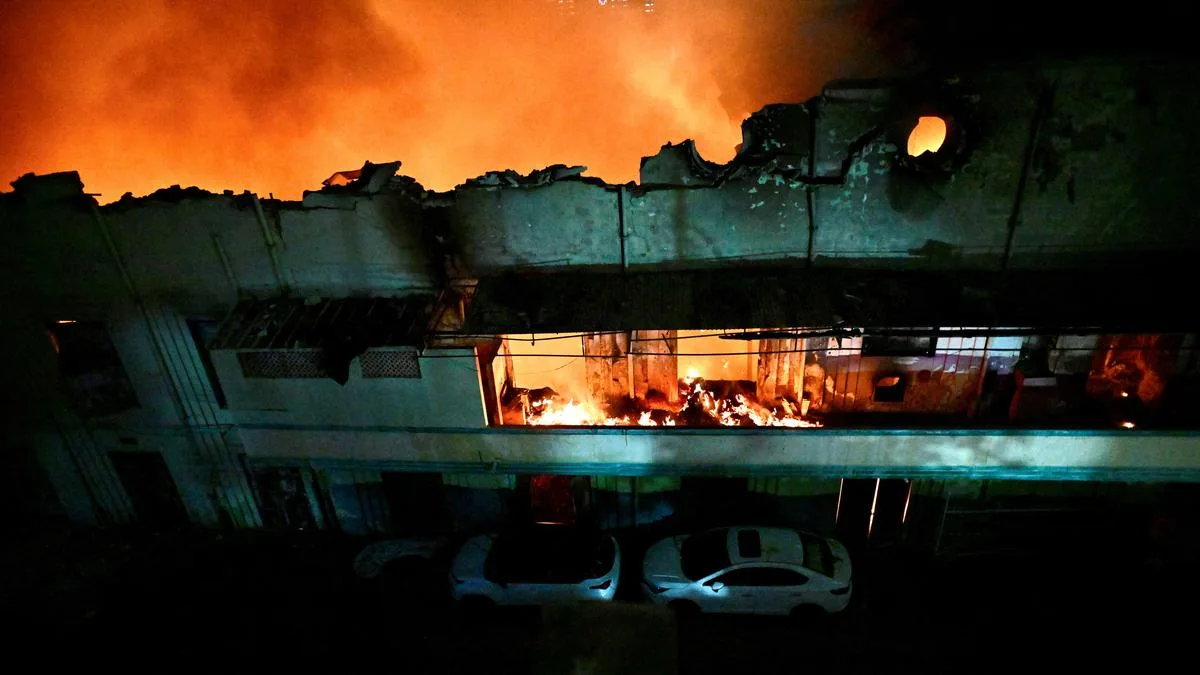 Fire at abandoned cinema near Meenakshi Sundareswarar Temple