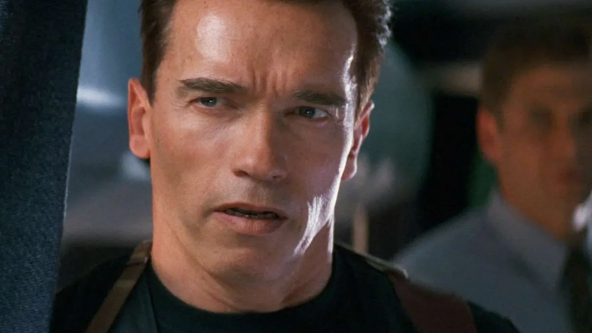 "C'était assez proche de Pirates des Caraïbes" : il y a 30 ans, Arnold Schwarzenegger devait se la jouer Jack Sparrow
