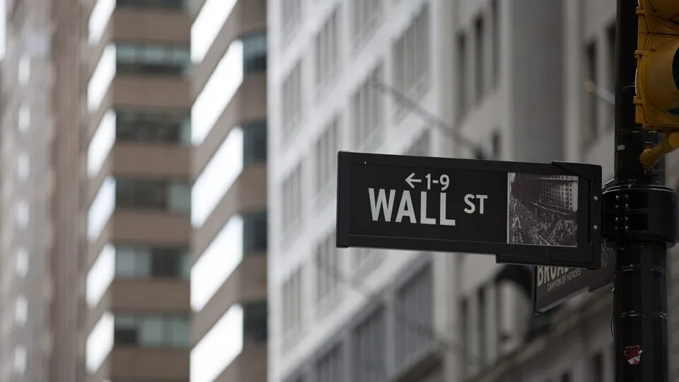 Wall Street abre sessão em queda