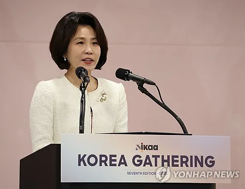 金여사, 한인 입양인 가족에 "따뜻하게 환영"…모자센터도 방문(종합)
