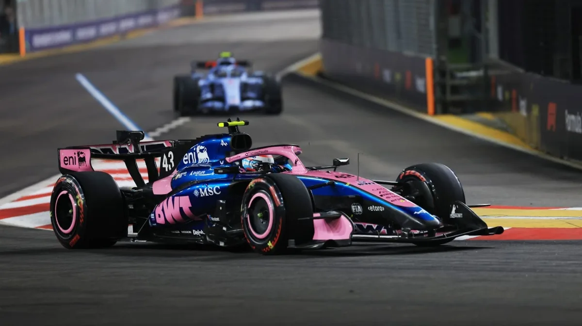 Franco Colapinto se prepara para largar 15° en el Gran Premio de Singapur de la Fórmula 1