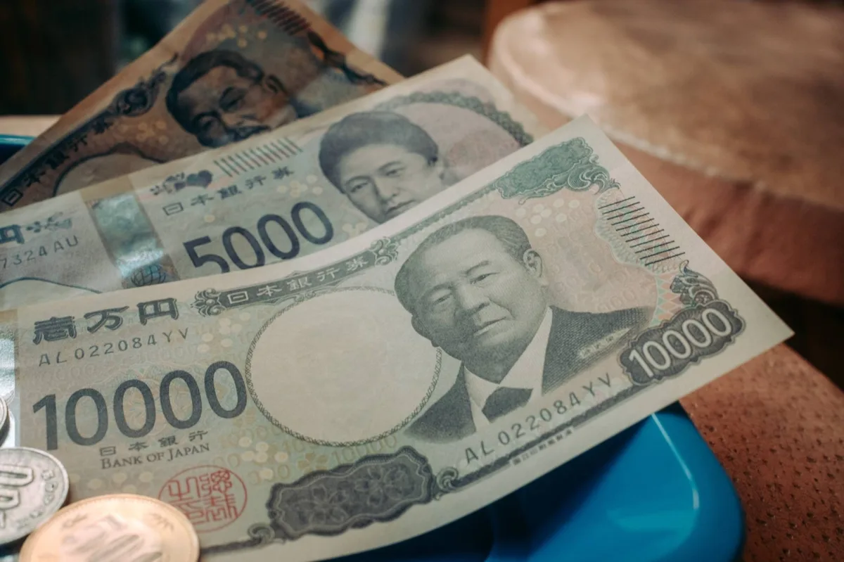Mexico eyes first Samurai bond since 2024 with multi-part sale