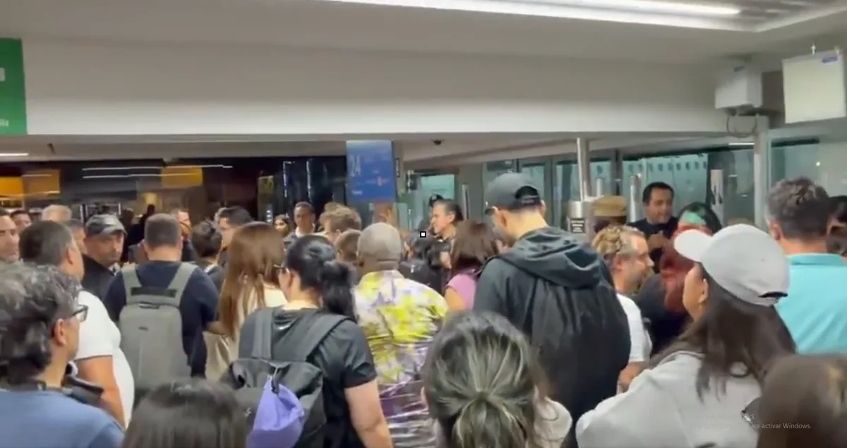 Caos en el AICM: Air France cancela vuelo a París por segundo día consecutivo