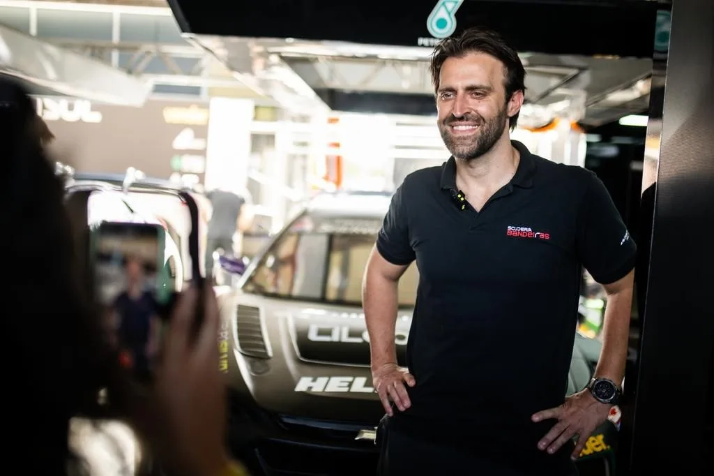 Stock Car: Scuderia Bandeiras e Átila Abreu se pronunciam sobre processo de Barrichello