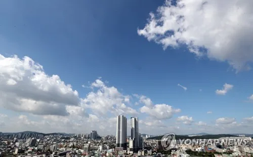 충북 구름 많고 일교차 커…낮 기온 24∼28도