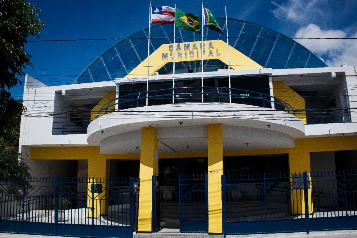 Araci volta a ter 15 vereadores na Câmara e suplentes são beneficiados